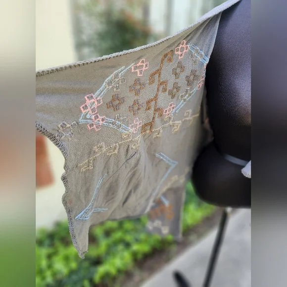 Johnny was sweater - Picture 8 of 16